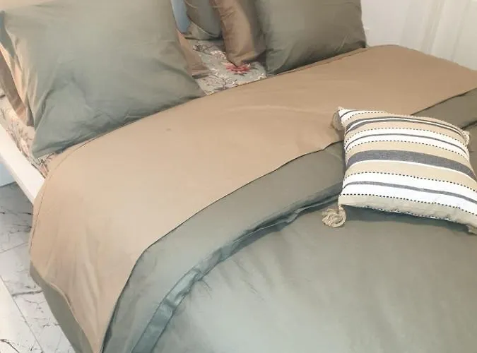 Amalia Residences アパート *