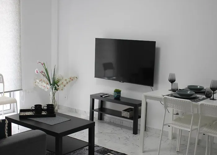 Amalia Residences * ニコシア