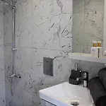 아파트 Amalia Residences *