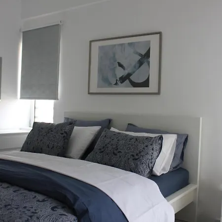 아파트 Amalia Residences